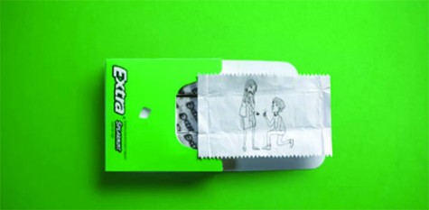 Extra gum, the famous gum brand, recently released an advertisement regarded as touching and beautiful for many students and parents. 
