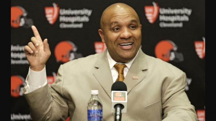 Hue+Jackson+speaking+at+his+first+press+conference+as+the+Cleveland+Browns+new+coach+on+Wednesday.