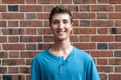 Bailey Pasternak, Social Issues Columnist