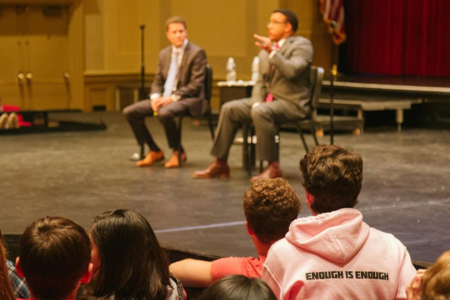 Students in the audience listen to Glasner and Wilkins speak at the Nov. 8 meeting.